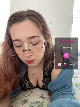 Snapshot of tsuki_chan_on chatting on 21, 6, 2026 tsuki chan on online show from 21, 6, 2026