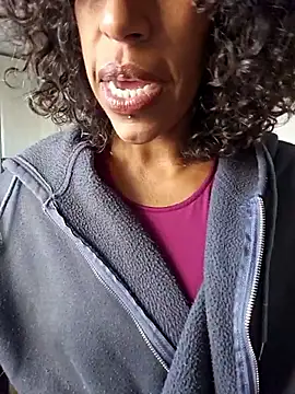 Goldenlace online show from 28, 11, 2025