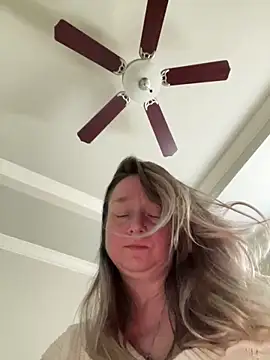 Snapshot of Vivian_MayXxX chatting on 14, 2, 2025 Vivian MayXxX online show from 14, 2, 2025