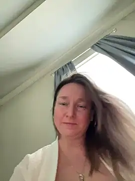 Snapshot of Vivian_MayXxX chatting on 15, 2, 2025 Vivian MayXxX online show from 15, 2, 2025