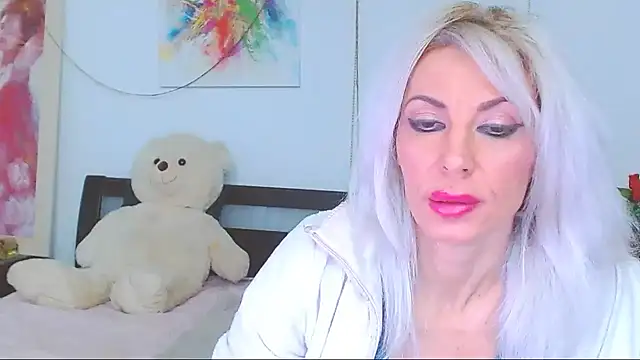 HoneyLara online show from 14, 2, 2026