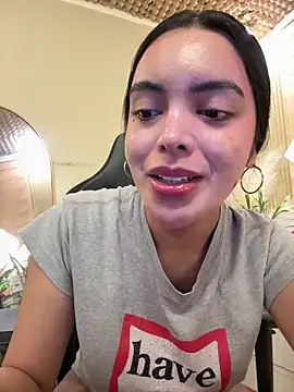 Snapshot of HotstuffCherrySummer chatting on 13, 5, 2026 HotstuffCherrySummer online show from 13, 5, 2026