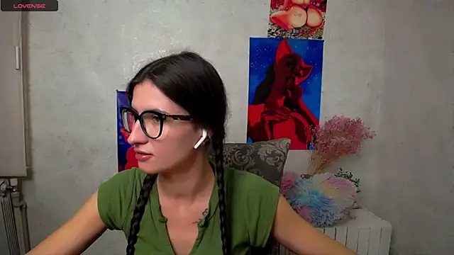 MaryEm976 online show from 22, 10, 2025