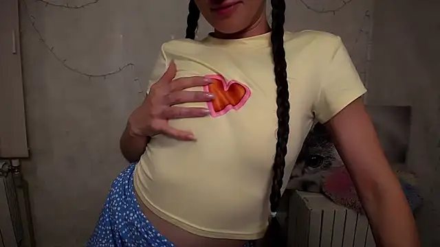 Snapshot of MaryEm976 chatting on 30, 5, 2026 MaryEm976 online show from 30, 5, 2026