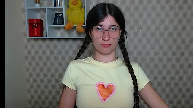 Snapshot of MaryEm976 chatting on 2, 6, 2026 MaryEm976 online show from 2, 6, 2026