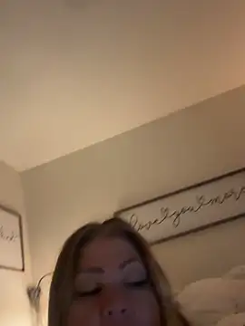 JESS LOVES online show from 8, 2, 2026