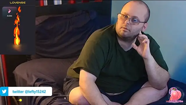 Snapshot of lefty15242 chatting on 28, 9, 2025 lefty15242 online show from 28, 9, 2025