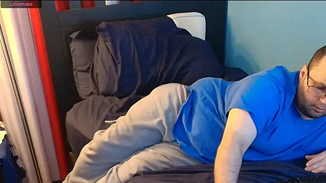 Snapshot of lefty15242 chatting on 10, 10, 2025 lefty15242 online show from 10, 10, 2025