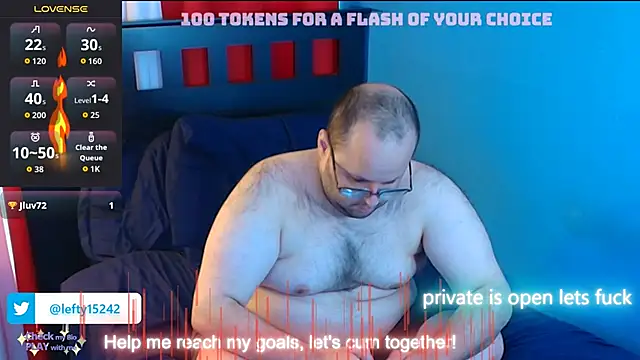 Snapshot of lefty15242 chatting on 10, 10, 2025 lefty15242 online show from 10, 10, 2025