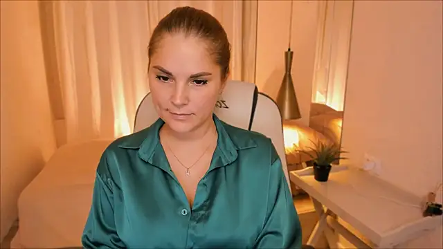 Snapshot of Ellis_Foxy chatting on 13, 12, 2024 Ellis Foxy online show from 13, 12, 2024