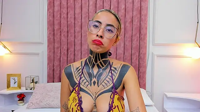 NicoleBlum online show from 27, 12, 2024