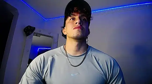 strongboy  online show from 24, 12, 2024