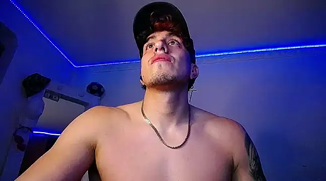 strongboy  online show from 31, 12, 2024