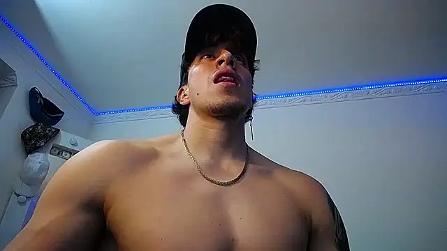 strongboy  online show from 24, 1, 2025