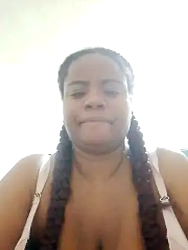 Snapshot of bigtitssxx chatting on 6, 1, 2026 bigtitssxx online show from 6, 1, 2026