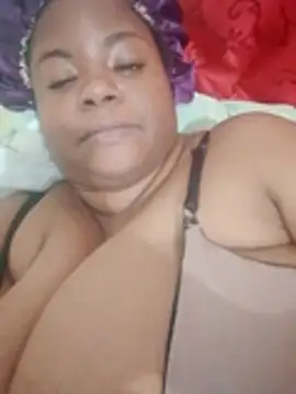 Snapshot of bigtitssxx chatting on 7, 8, 2026 bigtitssxx online show from 7, 8, 2026
