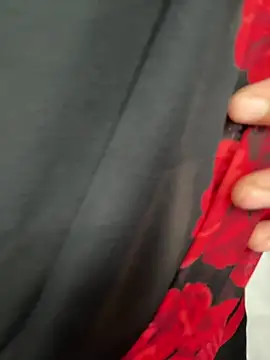 Snapshot of love_pihu chatting on 3, 3, 2026 love pihu online show from 3, 3, 2026