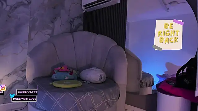 Katemoss70 online show from 8, 4, 2026