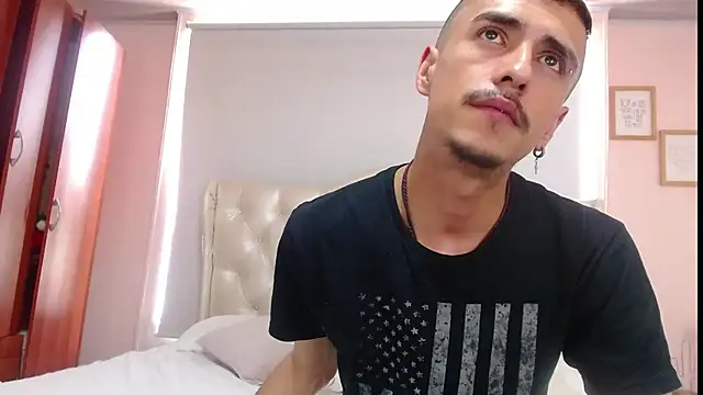 Snapshot of ryan_maxy chatting on 26, 1, 2025 ryan maxy online show from 26, 1, 2025