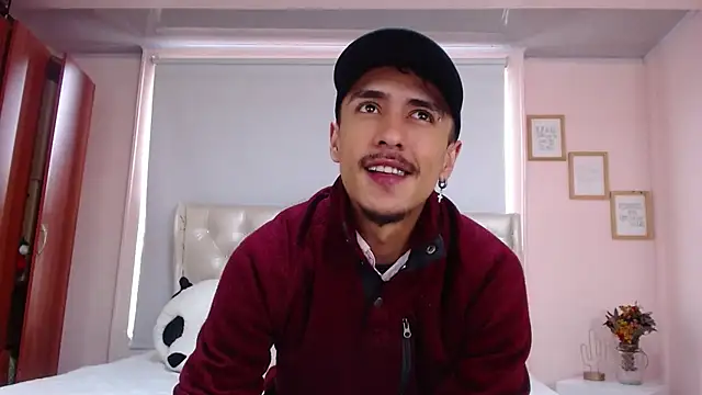 Snapshot of ryan_maxy chatting on 5, 2, 2025 ryan maxy online show from 5, 2, 2025