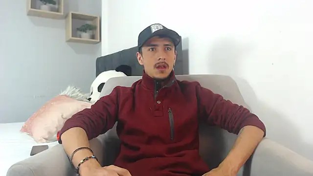 Snapshot of ryan_maxy chatting on 22, 2, 2025 ryan maxy online show from 22, 2, 2025