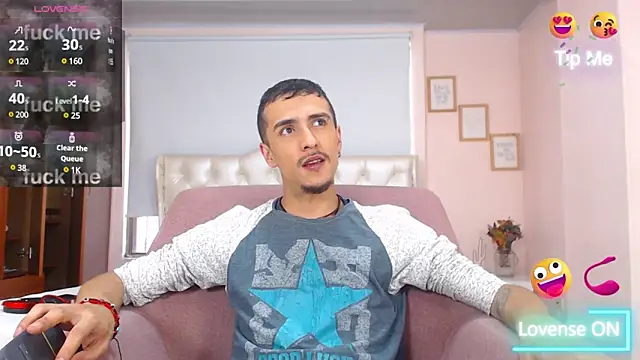 Snapshot of ryan_maxy chatting on 2, 3, 2025 ryan maxy online show from 2, 3, 2025