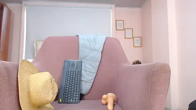 Snapshot of ryan_maxy chatting on 2, 3, 2025 ryan maxy online show from 2, 3, 2025