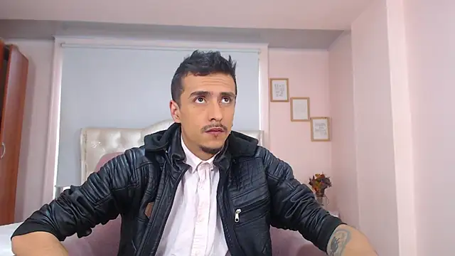 Snapshot of ryan_maxy chatting on 6, 3, 2025 ryan maxy online show from 6, 3, 2025