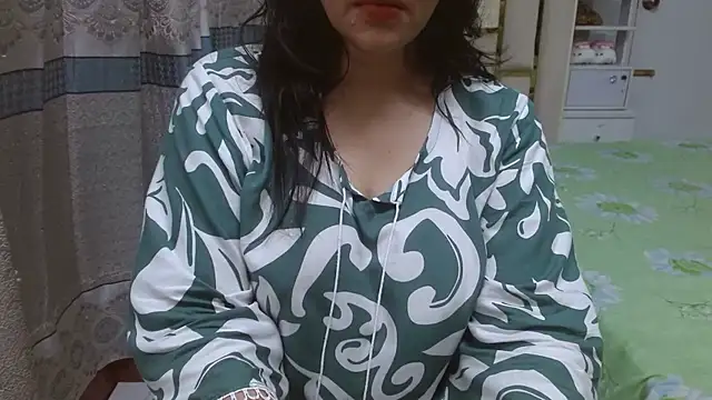 Lovelywife786 online show from 12, 9, 2025