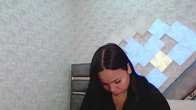 EmilyQueen3x online show from 25, 9, 2025