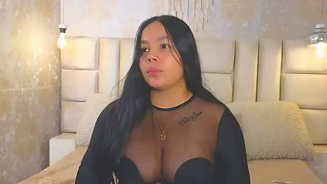 Snapshot of EmilyQueen3x chatting on 30, 5, 2026 EmilyQueen3x online show from 30, 5, 2026