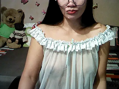 Snapshot of Mia_Rein chatting on 2, 2, 2026 Mia Rein online show from 2, 2, 2026