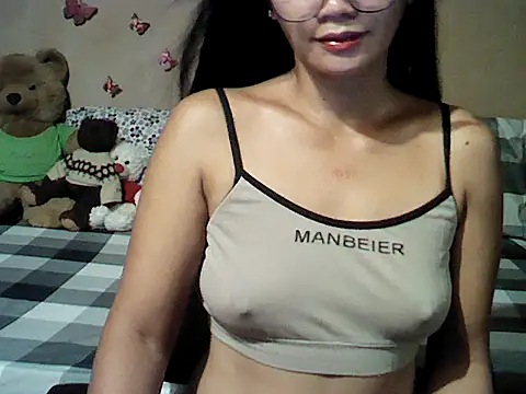 Snapshot of Mia_Rein chatting on 13, 5, 2026 Mia Rein online show from 13, 5, 2026