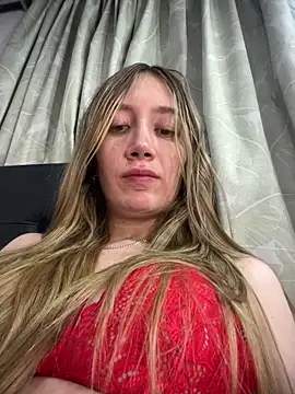 Snapshot of horny__molly_ chatting on 12, 6, 2026 horny molly online show from 12, 6, 2026