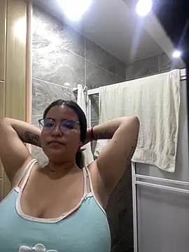 Snapshot of dafne_hss chatting on 2, 2, 2025 dafne hss online show from 2, 2, 2025