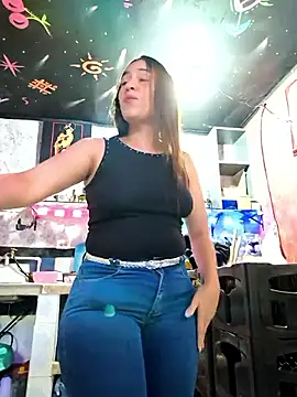 Nanybaker95 online show from 4, 12, 2025