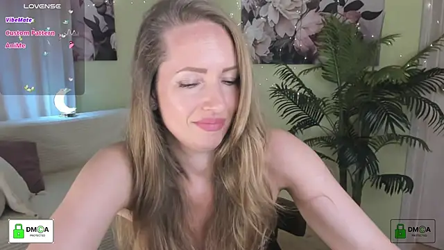 Queenymel online show from 4, 8, 2026