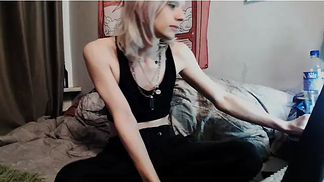 Snapshot of Alien_Bella chatting on 26, 7, 2026 Alien Bella online show from 26, 7, 2026