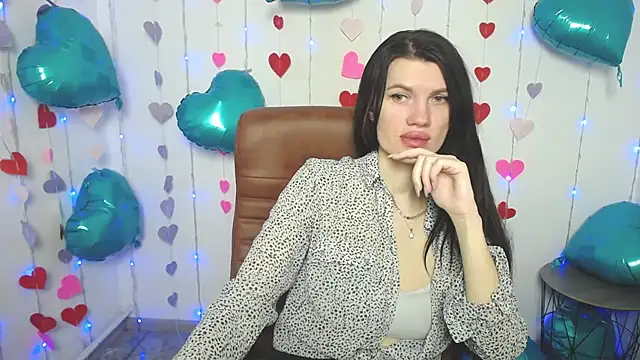 Snapshot of MilaLoona chatting on 20, 2, 2025 MilaLoona online show from 20, 2, 2025