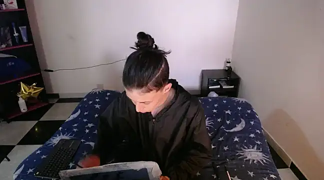 Cocain Atenea online show from 2, 2, 2025