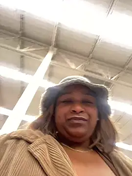 BigFineSelena online show from 10, 1, 2026