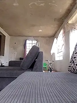 vinkyprettie online show from 12, 1, 2025