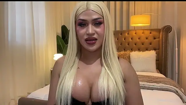 Your Majesty Tyra online show from 17, 2, 2025