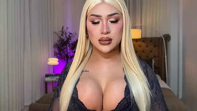 Your Majesty Tyra online show from 5, 10, 2025