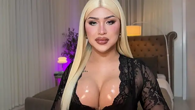 Your Majesty Tyra online show from 25, 10, 2025