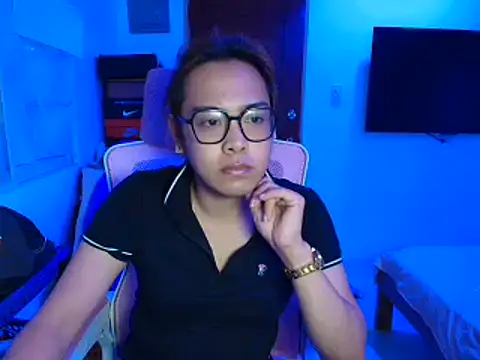 Your PrettyGirlxxx online show from 18, 2, 2026