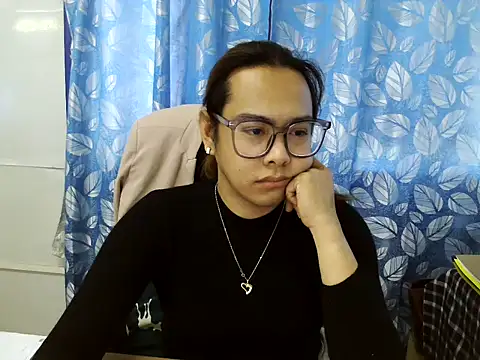 Your PrettyGirlxxx online show from 24, 4, 2026