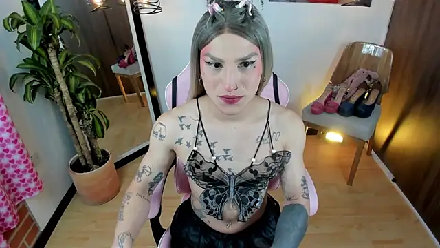 queenramoona-hot online show from 11, 2, 2026