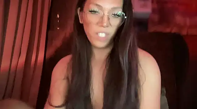 Snapshot of Lo_la_69 chatting on 4, 3, 2025 Lo la 69 online show from 4, 3, 2025