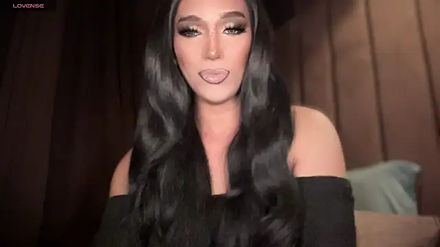 Snapshot of Lo_la_69 chatting on 12, 9, 2025 Lo la 69 online show from 12, 9, 2025